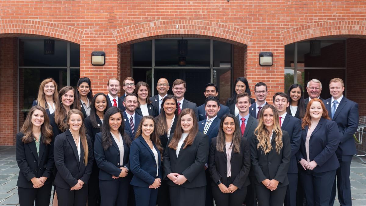 The on-campus class of 2021 gathers for a photo in professional attire